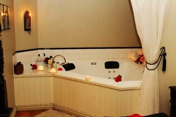 Merrow Cottages - New Castle Holiday 3