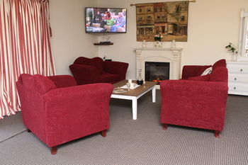 Merrow Cottages - New Castle Holiday 29