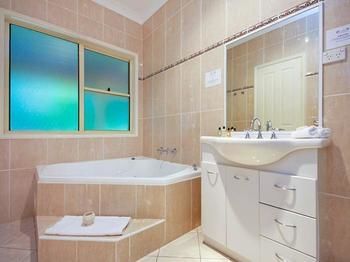 The Acreage B&B - New Castle Holiday 7