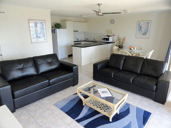 Paradis Pacifique Apartments - New Castle Holiday 3