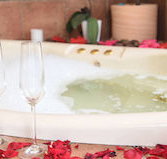 Lakeside Cottage - New Castle Holiday