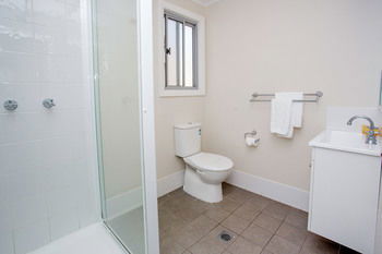 Emu Plains NSW New Castle Holiday