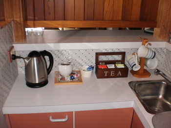 Rooftops Bed & Breakfast - New Castle Holiday 21
