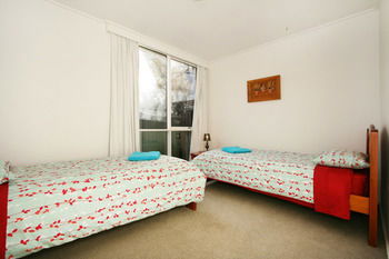Wattle Holiday Rental - New Castle Holiday 2