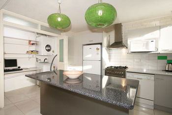 Wattle Holiday Rental - New Castle Holiday 5