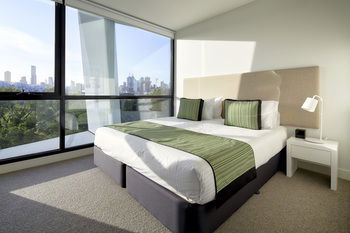 381 Cremorne - New Castle Holiday 21