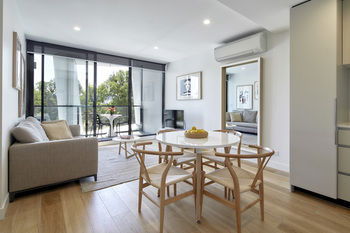 381 Cremorne - New Castle Holiday 38
