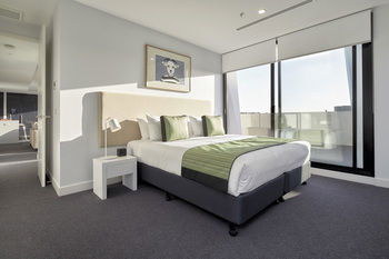 381 Cremorne - New Castle Holiday 49