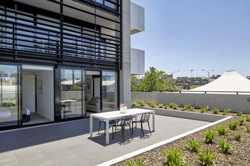 381 Cremorne - New Castle Holiday 50