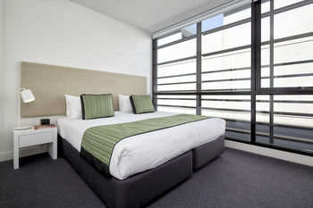 381 Cremorne - New Castle Holiday 52