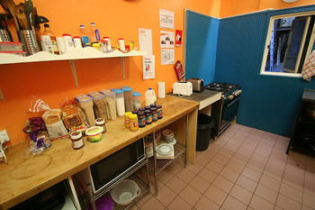 Zing Backpackers - New Castle Holiday 0