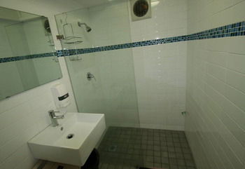 Zing Backpackers - New Castle Holiday 14