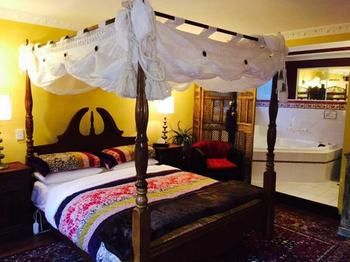 Belle Le Vie - New Castle Holiday 9