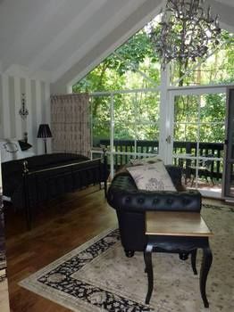 Belle Le Vie - New Castle Holiday 22