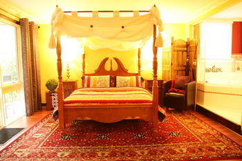 Belle Le Vie - New Castle Holiday 26