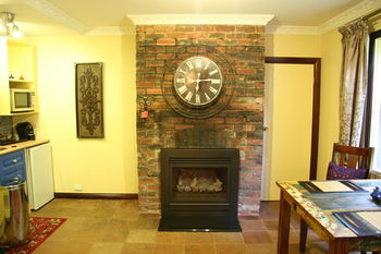 Belle Le Vie - New Castle Holiday 35