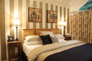 Belle Le Vie - New Castle Holiday 36