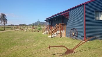 The Wattle Lodge - New Castle Holiday 28
