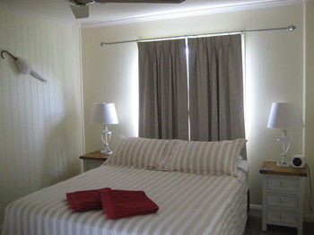 The Wattle Lodge - New Castle Holiday 29