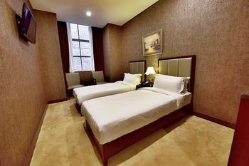 Megaboom City Hotel - New Castle Holiday 11