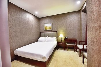 Megaboom City Hotel - New Castle Holiday 17