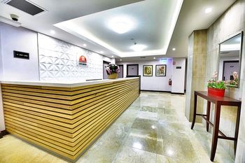Megaboom City Hotel - New Castle Holiday 19