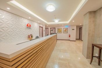 Megaboom City Hotel - New Castle Holiday 21