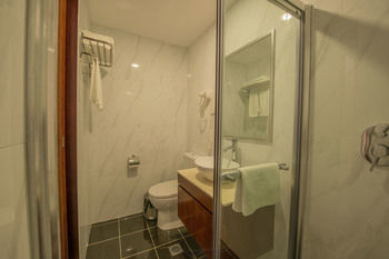 Megaboom City Hotel - New Castle Holiday 35