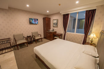 Megaboom City Hotel - New Castle Holiday 38