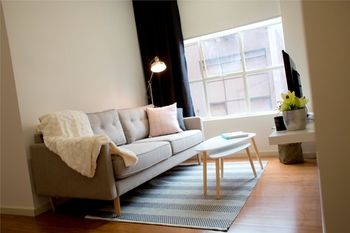 City Edge Town Apartments - New Castle Holiday 0