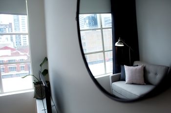 City Edge Town Apartments - New Castle Holiday 17