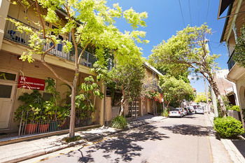 Billabong Gardens - Hostel - New Castle Holiday 4