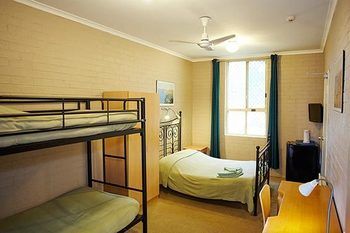 Billabong Gardens - Hostel - New Castle Holiday 11