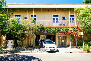 Billabong Gardens - Hostel - New Castle Holiday 16