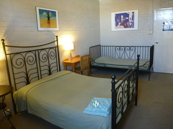 Billabong Gardens - Hostel - New Castle Holiday 25