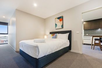 Bayside Towers Serviced Apartments - New Castle Holiday 12