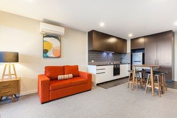 Bayside Towers Serviced Apartments - New Castle Holiday 15