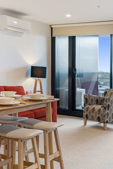 Bayside Towers Serviced Apartments - New Castle Holiday 19