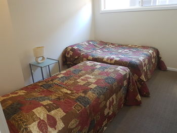 Bentley Waterfront Motel & Cottages - New Castle Holiday 22