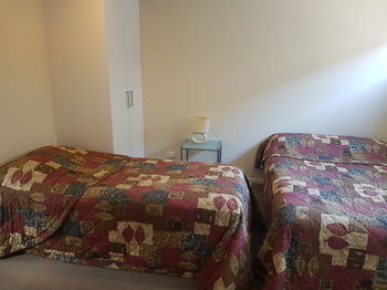 Bentley Waterfront Motel & Cottages - New Castle Holiday 26