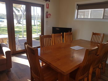 Bentley Waterfront Motel & Cottages - New Castle Holiday 42