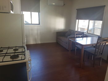 Bentley Waterfront Motel & Cottages - New Castle Holiday 51