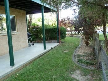 Emerald Apartment - New Castle Holiday 5