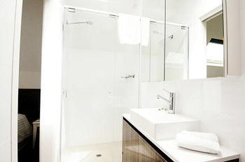 Position Perfect - New Castle Holiday 7