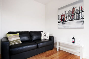 Position Perfect - New Castle Holiday 24