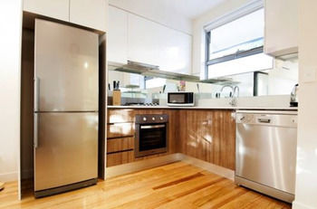 Position Perfect - New Castle Holiday 29