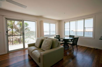 Emerald Views - New Castle Holiday 9