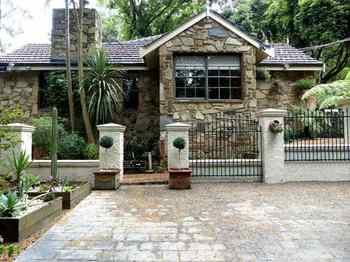 Aquila Nova Retreat - New Castle Holiday 1