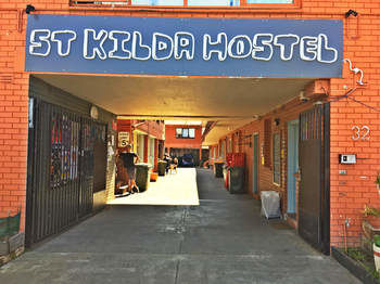 St Kilda Hostel - New Castle Holiday 13