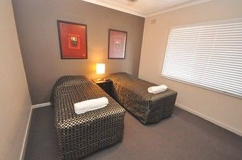North Ryde 69 Melb Furnished Apartment - New Castle Holiday 3